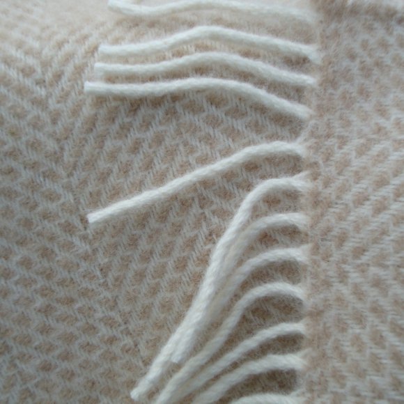 Beige Beehive Pure New Wool Blanket Throw 01