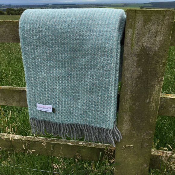 Spearmint Illusion Pure New Wool Blanket 01