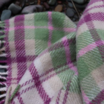 Rose Garden Cottage Check Pure New Wool Blanket