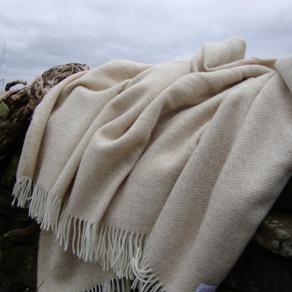 Natural Herringbone Shetland Wool Blanket Throw 01