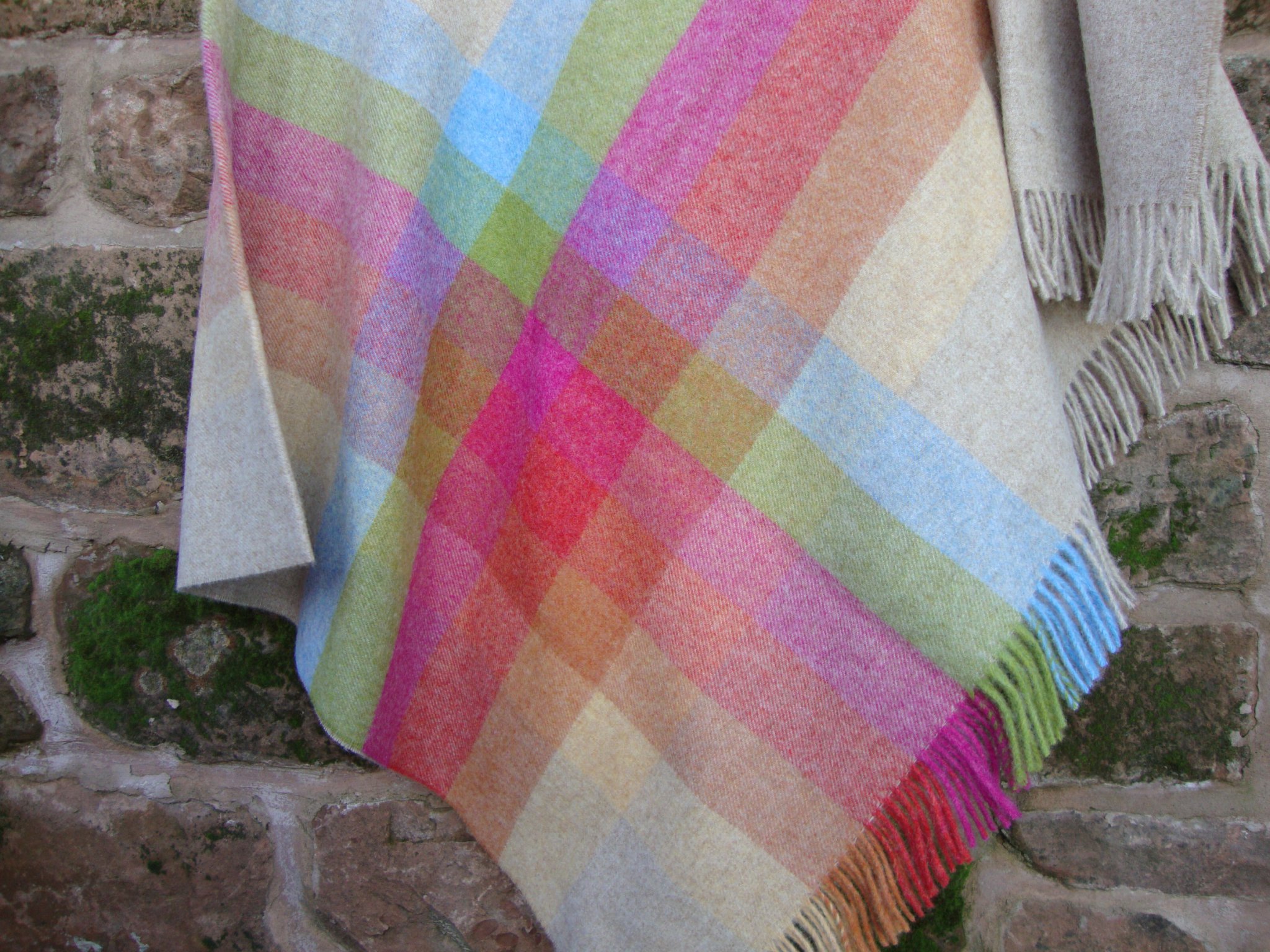 Colourful woolen blanket outlet