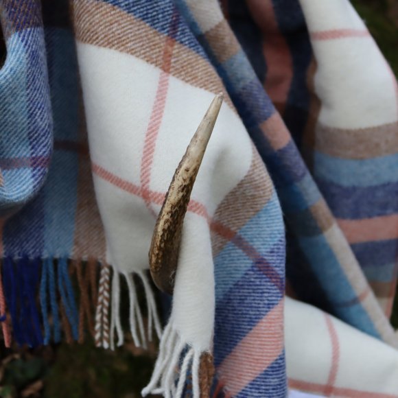 Falmouth Blue Ivory Check Shetland Throw 01