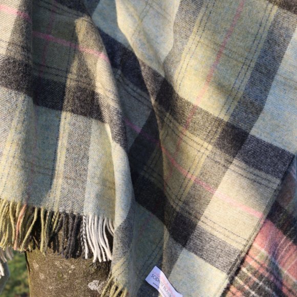 Skye Green Check Shetland Wool Throw 01