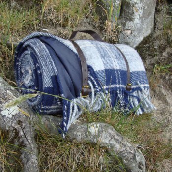 Bannockbane Navy Pure Wool Waterproof Picnic Blanket